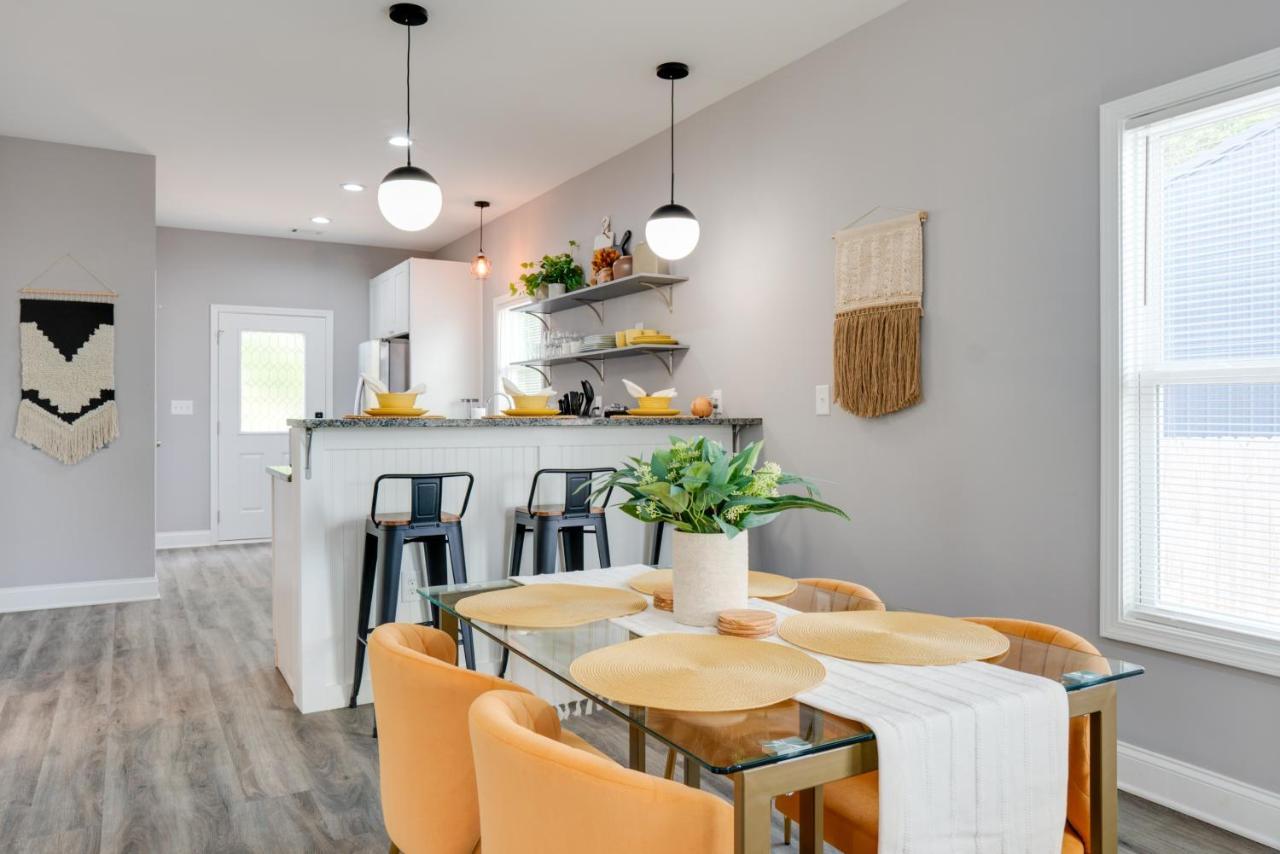 Modern Getaway Home Near Uga Arch Athens Exteriör bild